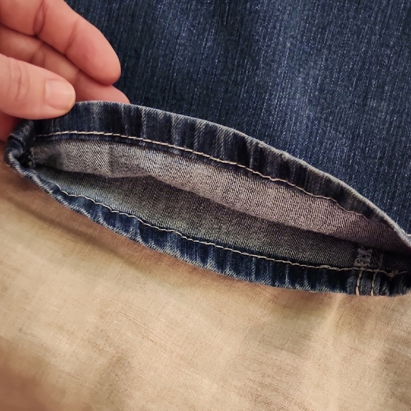 Ariat Women's Dark Blue Boot Cut Jeans - Picture 9 of 9